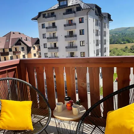 Despotlux & アパート ズラティボール