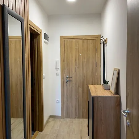 Despotlux & アパート