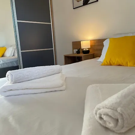 アパート Despotlux &