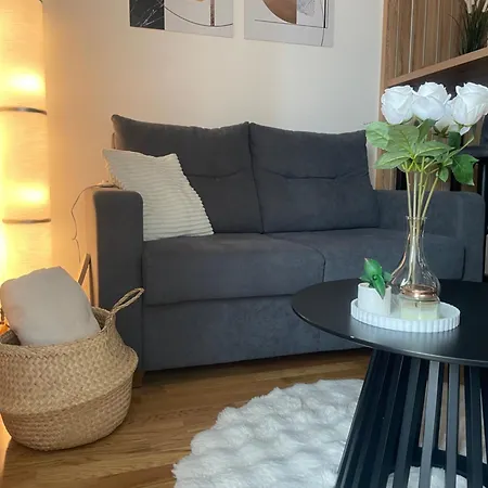 アパート Despotlux &